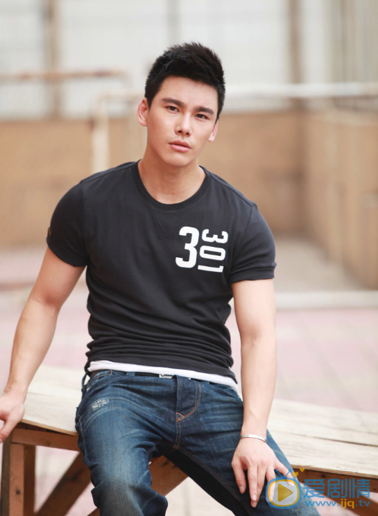 丁匯宇個人資料簡介  丁匯宇演藝經歷  丁匯宇寫真