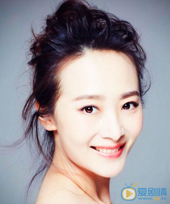 歸去來劉彩琪是誰?劉彩琪扮演者曲柵柵個人資料、寫真及生活照欣賞