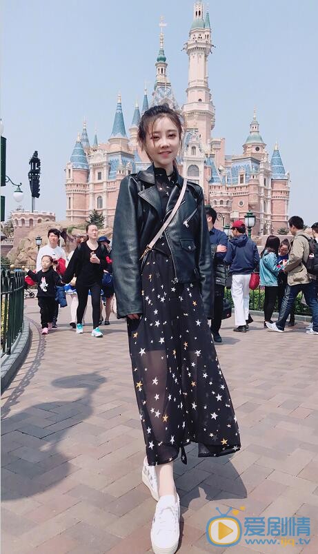 馮提莫身高到底多少 馮提莫身高有一米六么