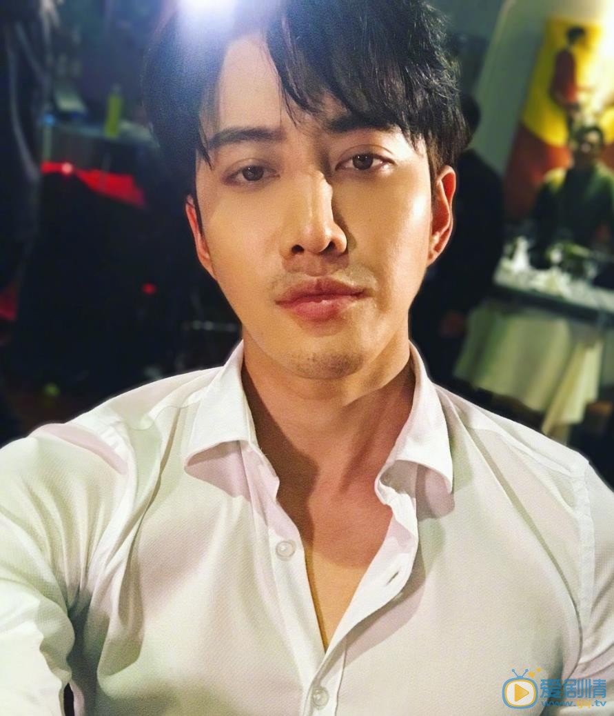 游泳先生白泳澤是誰扮演的?白泳澤扮演者Mike個人資料、寫真及生活照欣賞