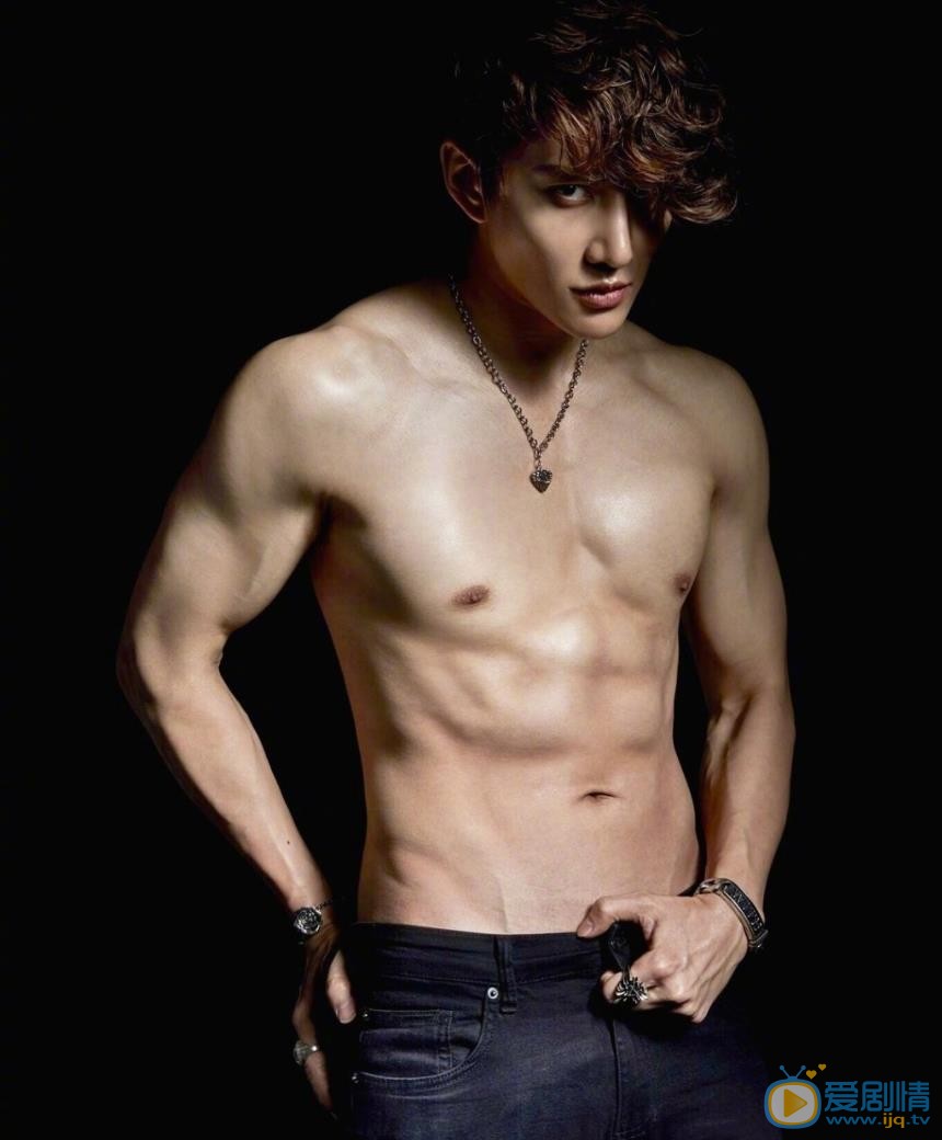 游泳先生白泳澤是誰扮演的?白泳澤扮演者Mike個人資料、寫真及生活照欣賞