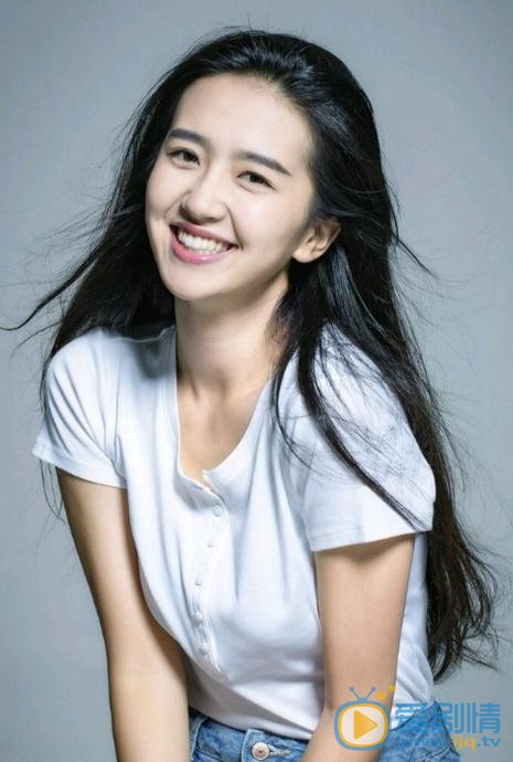 擇天記莫雨是誰扮演的?莫雨扮演者許齡月個人資料、寫真及生活照欣賞