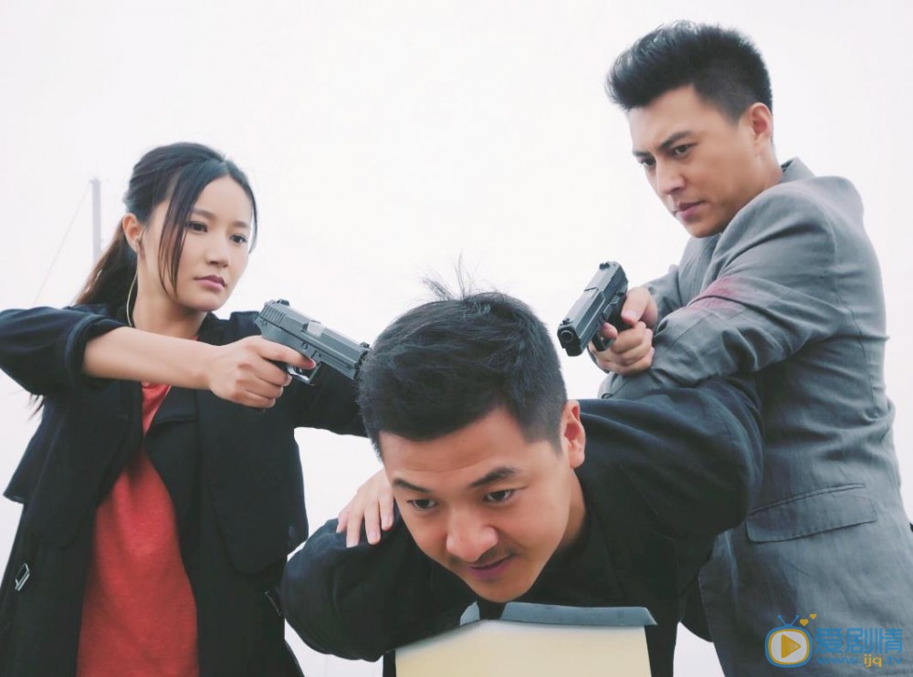 守衛者浮出水面劇情介紹