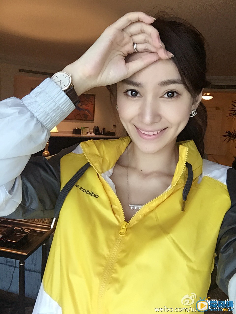 劉海戲金蟾蘿蔓艾晴扮演者唐熙寫真及生活照欣賞