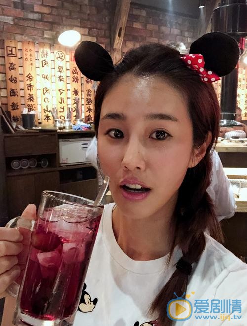 小女花不棄柳青妍是誰演的？柳青妍扮演者黃心娣個人資料、寫真及生活照欣賞