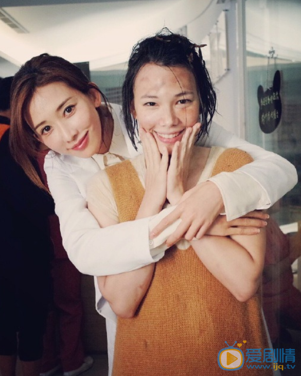 紀培慧個人資料簡介 紀培慧演藝經歷 紀培慧與林志玲合拍照