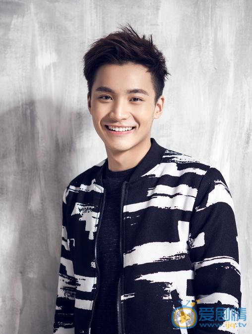 梁霆煒個人資料簡介 梁霆煒寫真