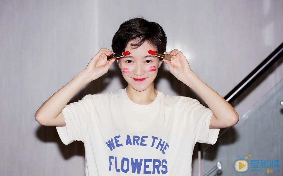 愛情進化論鹿飛師姐是誰飾演的？鹿飛師姐扮演者焦俊艷個人資料、寫真及生活照欣賞