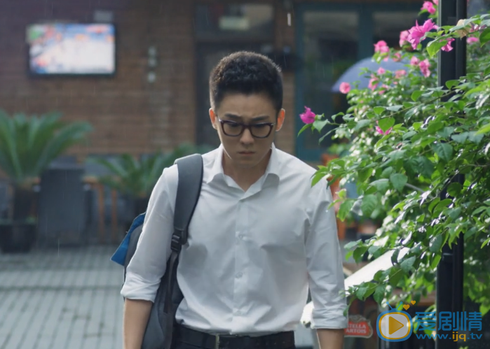 微微一笑很傾城阿爽是叛徒嗎？阿爽為什麼背叛致一科技？