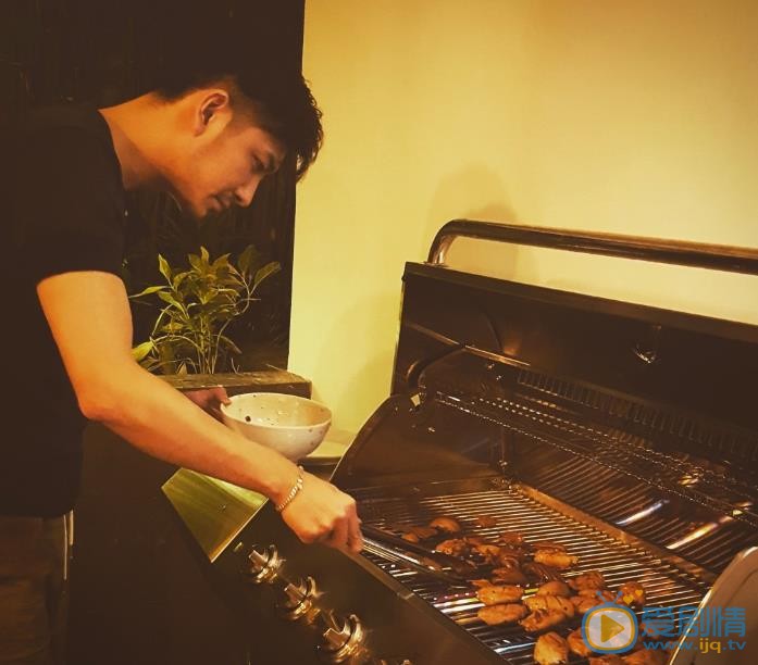 急診科醫生海洋扮演者啟傑個人資料、寫真生活照