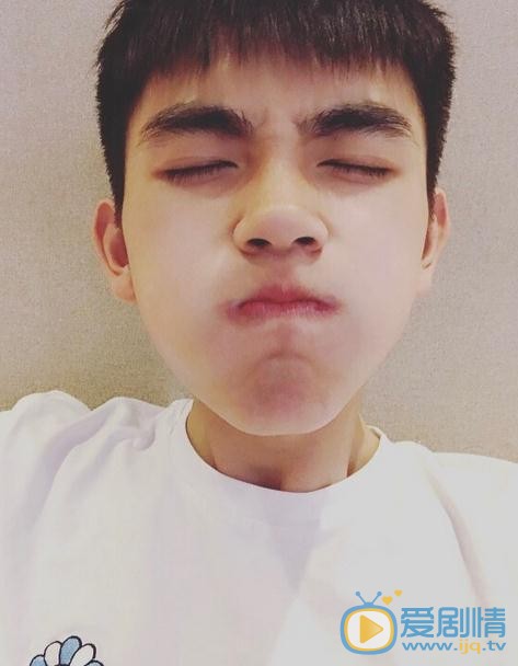 將夜寧缺是誰扮演的?將夜寧缺扮演者陳飛宇個人資料、寫真及生活照欣賞