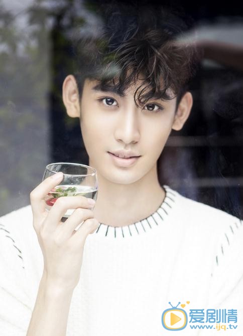 楚喬傳隱心是誰？楚喬傳隱心扮演者趙炫棋個人資料、寫真及生活照介紹