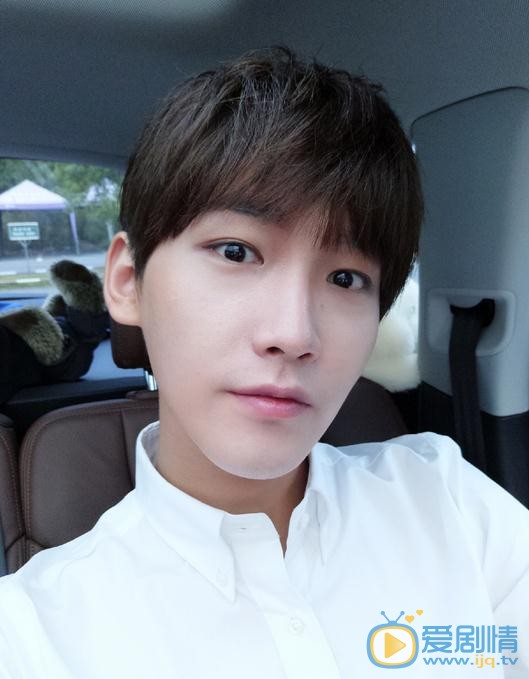 雙世寵妃墨連城是誰扮演的？雙世寵妃墨連城扮演者邢昭林個人資料、寫真及生活照欣賞