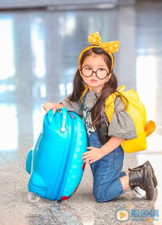 阿拉蕾萌照 阿拉蕾個人資料及家庭背景介紹