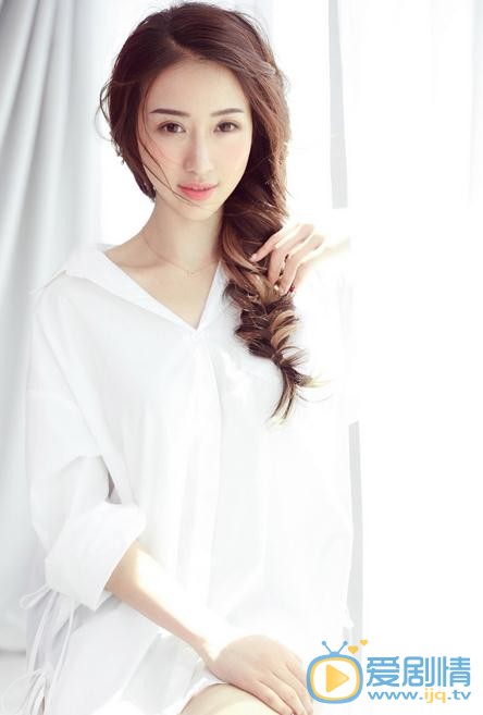 沈韻菲個人資料簡介 沈韻菲寫真