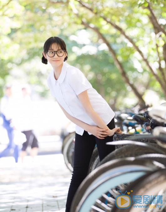 伍宇辰檸個人資料簡介 伍宇辰檸《小情書》劇照