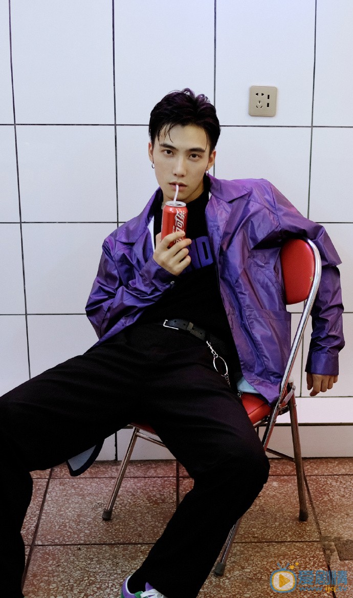 吳赫倫個人資料簡介 吳赫倫演藝經歷 吳赫倫寫真圖片