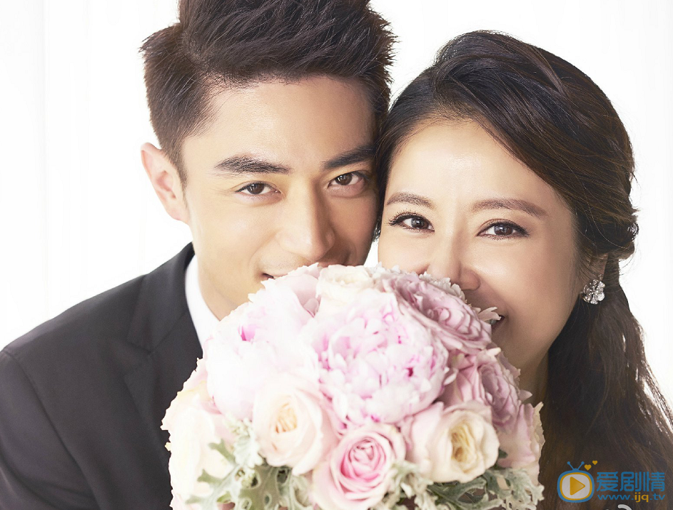 林心如霍建華婚紗照首度曝光 畫風唯美甜蜜虐狗