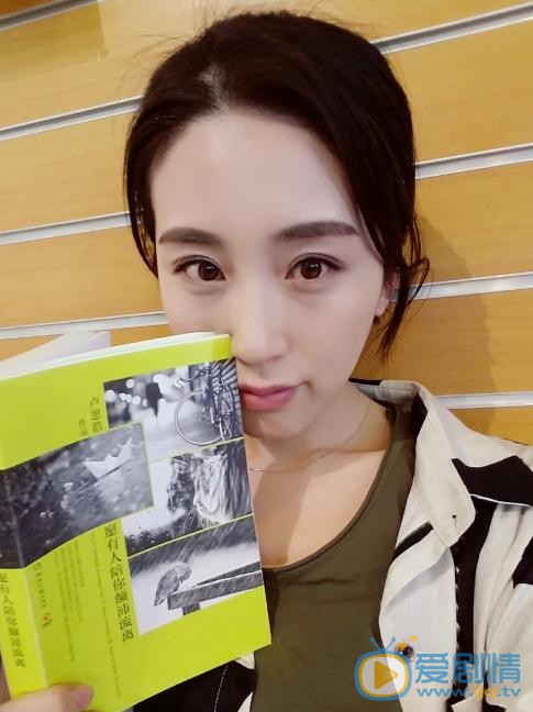 繭鎮奇緣三太太菊仙是誰演的?繭鎮奇緣三太太菊仙扮演者周美毅個人資料、寫真及生活照欣賞