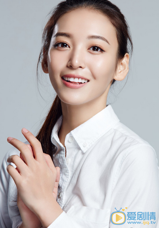 結婚為什麼黃靈是誰演的？黃靈扮演者尤靖茹個人資料及生活寫真照欣賞