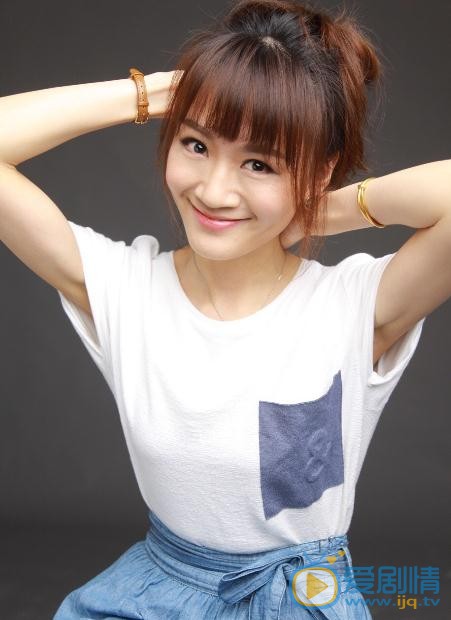 張鍾儀個人資料簡介 張鍾儀寫真