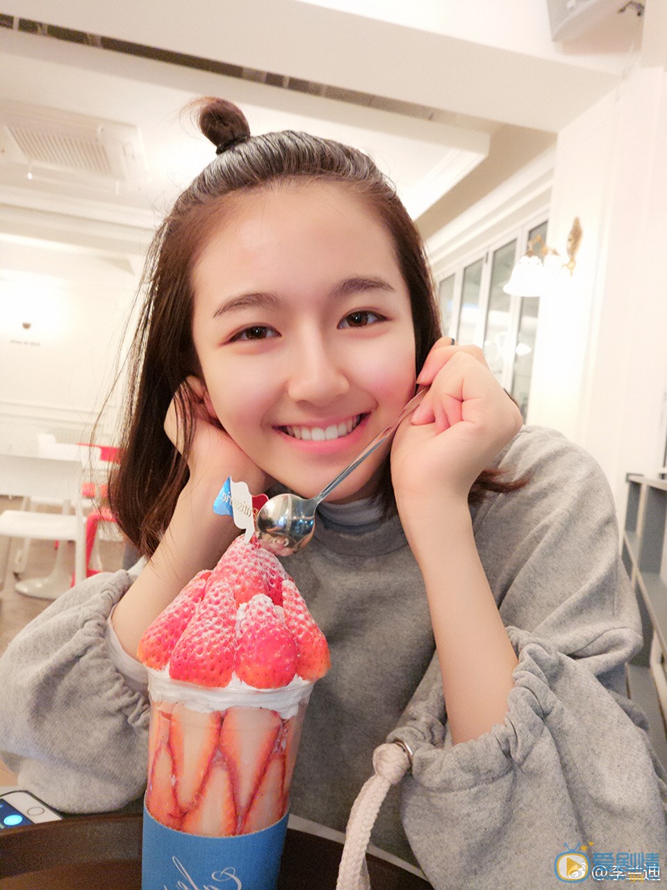 無心法師2蘇桃扮演者李蘭迪寫真生活照欣賞