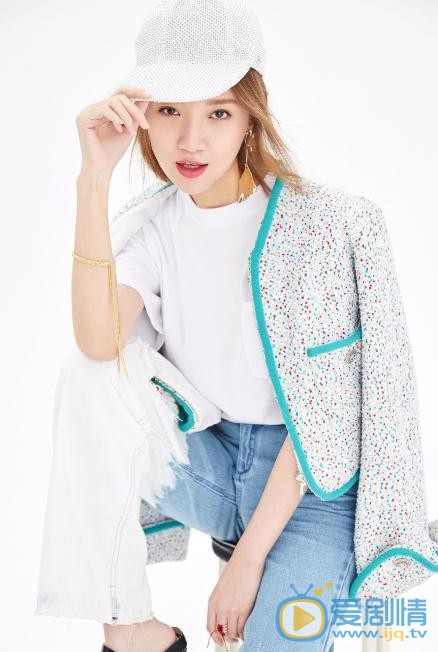 巴清傳姬芥蘭是誰演的？姬芥蘭扮演者鄭雅文個人資料、寫真及生活照欣賞