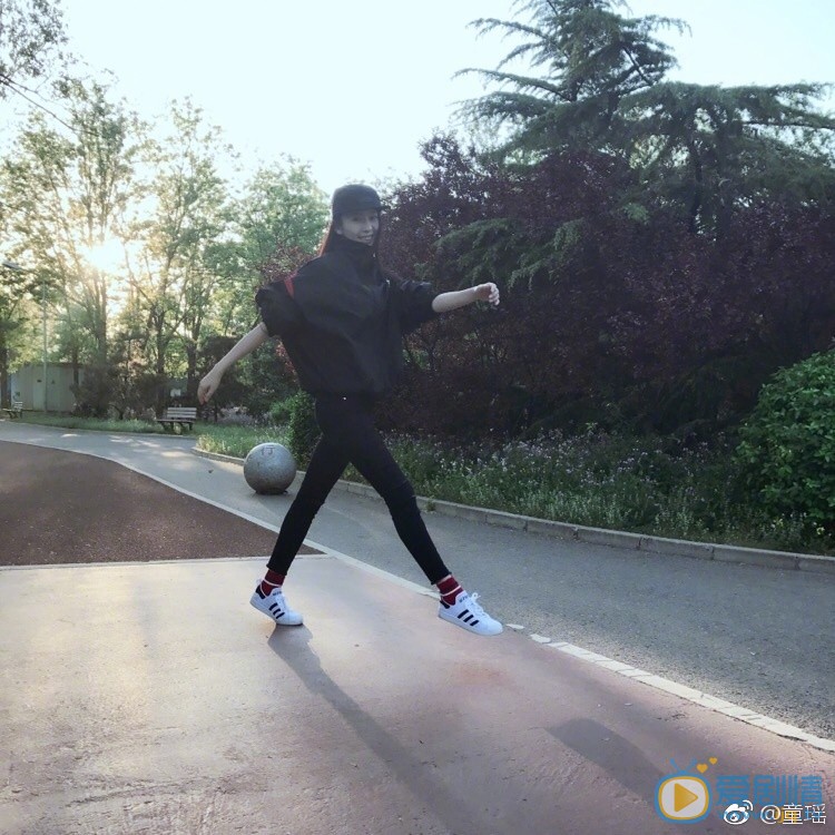 如懿傳中高晞月是誰演的?高晞月扮演者童瑤個人資料、寫真及生活照欣賞