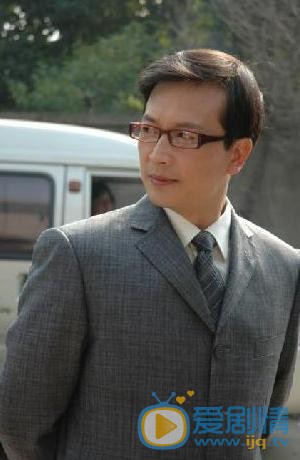 醉玲瓏莫不平是誰扮演的？莫不平扮演者張弓個人資料、寫真及生活照欣賞