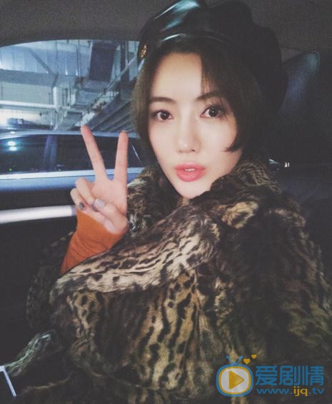 警花與警犬之再上征程顧依依是誰演的？顧依依扮演者李晨熙個人資料、寫真及生活照欣賞