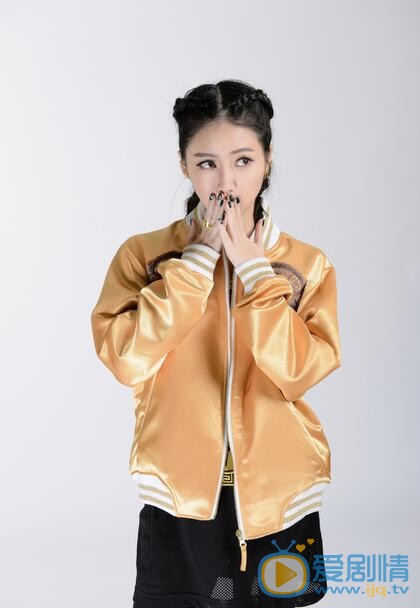 拜託了衣櫥桃巫奇有什麼驚人背景？桃巫奇和鹿晗是什麼關係？