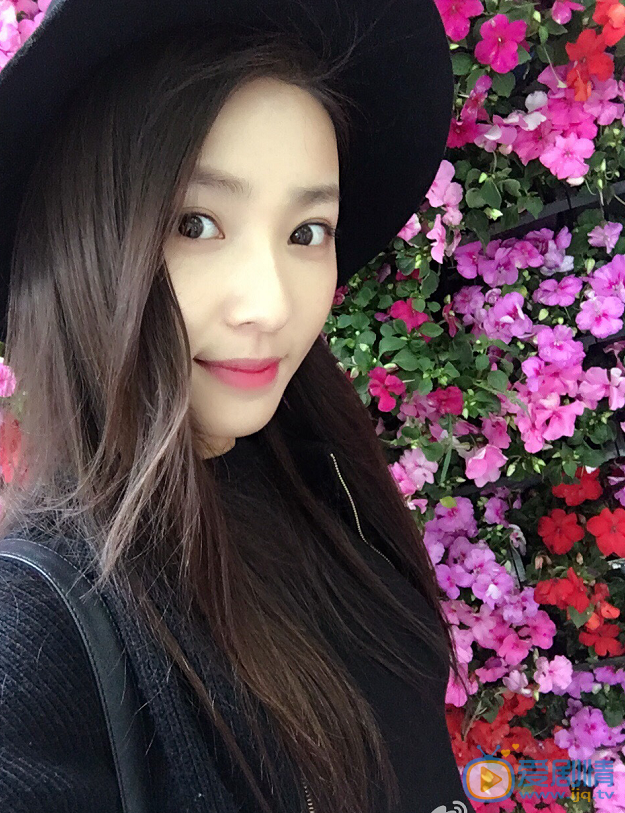  微微一笑很傾城孟逸然是誰扮演的？孟逸然扮演者馬春瑞個人資料及寫真生活照欣賞