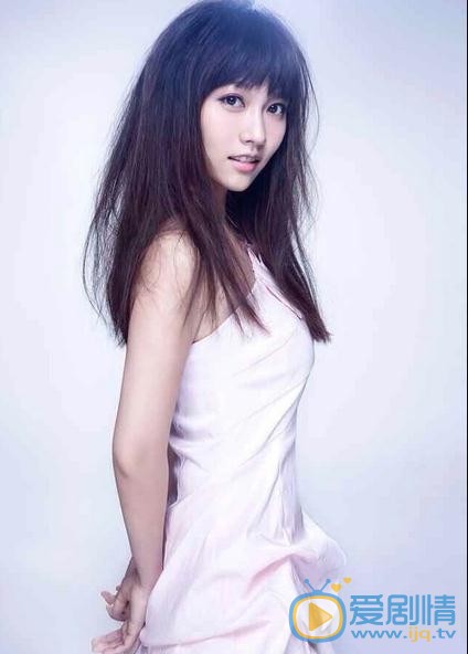 美人為餡辛佳是誰扮演的？辛佳扮演者孫驍驍個人資料、寫真及生活照欣賞