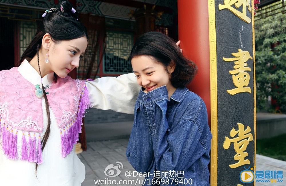 迪麗熱巴整容了嗎？迪麗熱巴整容前後對比照 海量迪麗熱巴生活照