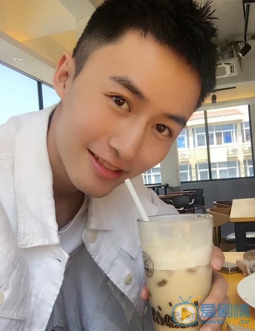 擇天記餘人是誰演的？餘人扮演者付嘉個人資料介紹