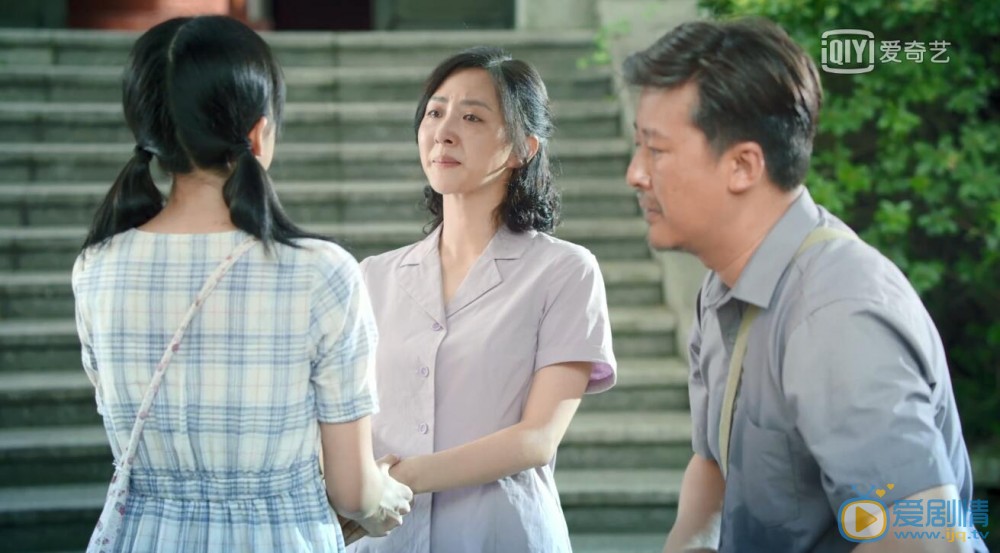 奔騰年代安生為什麼要跟白曼寧斷絕母女關係？她最後的結局如何？