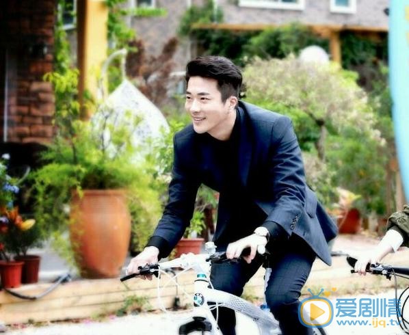 權相宇個人資料簡介 權相宇《親愛的！好久不見》劇照