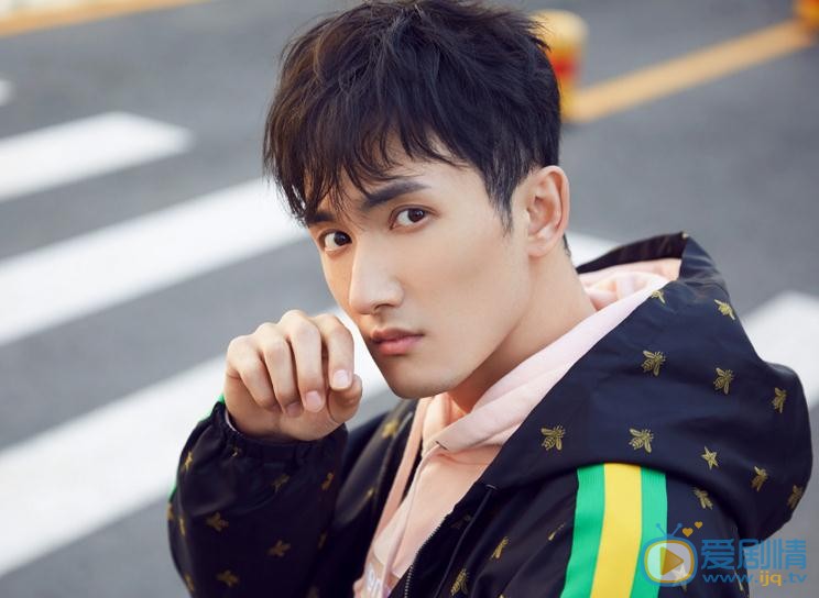 一千零一夜呂大衛是誰演的？呂大衛扮演者張峻鳴個人資料、寫真及生活照欣賞