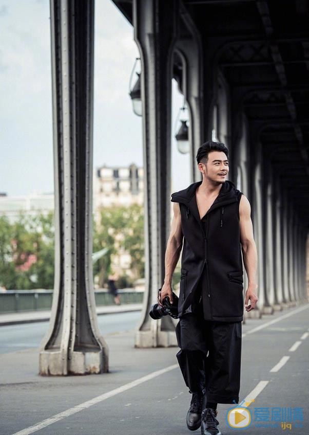 那些年我們正年輕張利軍是誰演的？張利軍扮演者楊爍個人資料、寫真及生活照欣賞