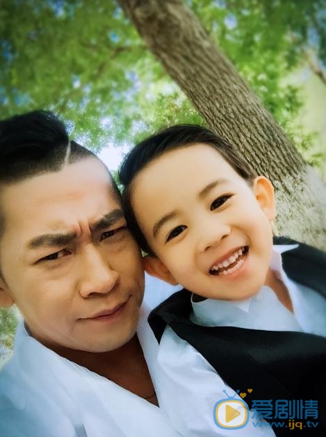 我的體育老師韓金龍是誰演的？韓金龍扮演者周岩個人資料、寫真及生活照欣賞