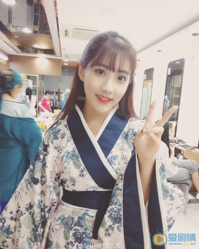 李藝彤個人資料介紹 李藝彤家庭背景