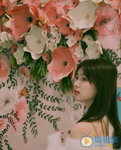 雙世寵妃2藍夜汐是誰扮演的？雙世寵妃2藍夜汐扮演者廖慧佳個人資料、寫真及生活照欣賞