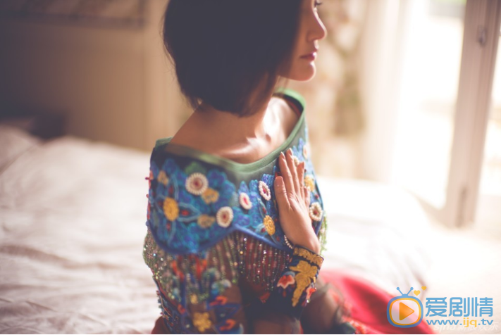 袁弘張歆藝德國古堡大婚現場照  伴娘伴郎史上顏值最高