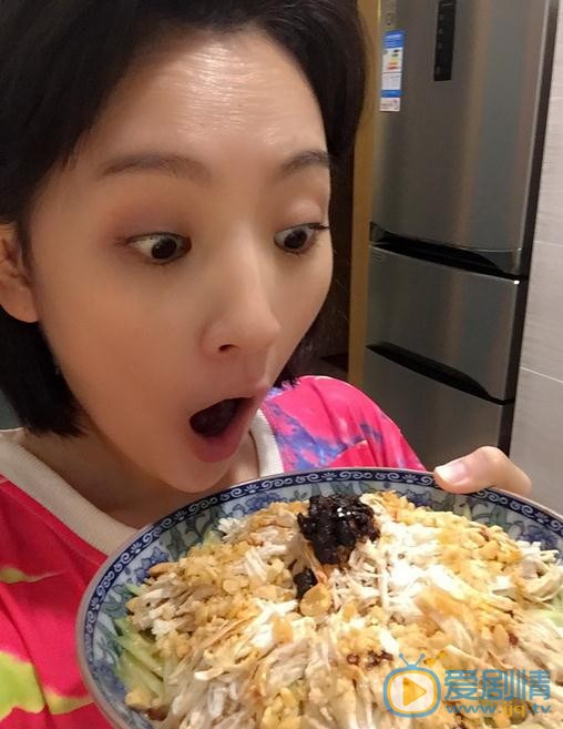 雙世寵妃鏡心是誰扮演的？雙世寵妃鏡心扮演者孫藝寧個人資料、寫真及生活照欣賞