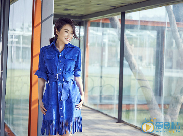 《愛的追蹤》熱播  “ 假小子”閆妮初夏時尚街拍寫真曝光