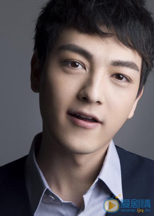 柒個我白向榮是誰演的？柒個我白向榮扮演者張曉謙個人資料、寫真及生活照欣賞