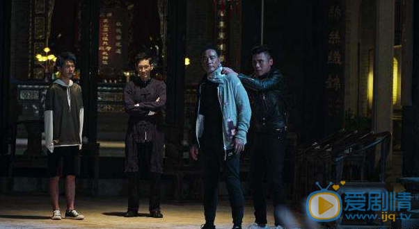 破冰行動大結局林燦開槍打死趙嘉良 李飛被困車上奮聲嘶吼