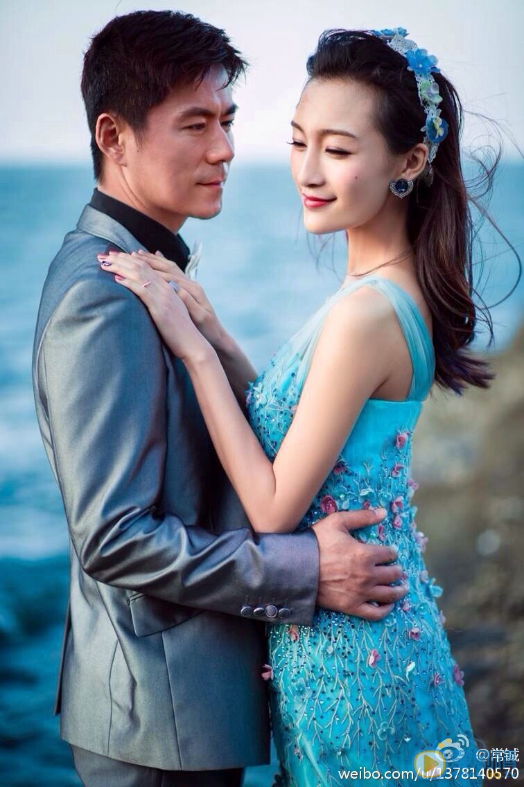 常鋮個人資料簡介 常鋮和老婆曲雙雙結婚照