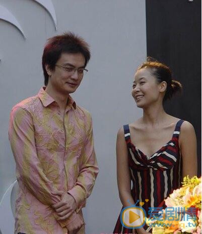 柯藍個人資料簡介 柯藍和前男友李泉合影照 柯藍前男友李泉照片