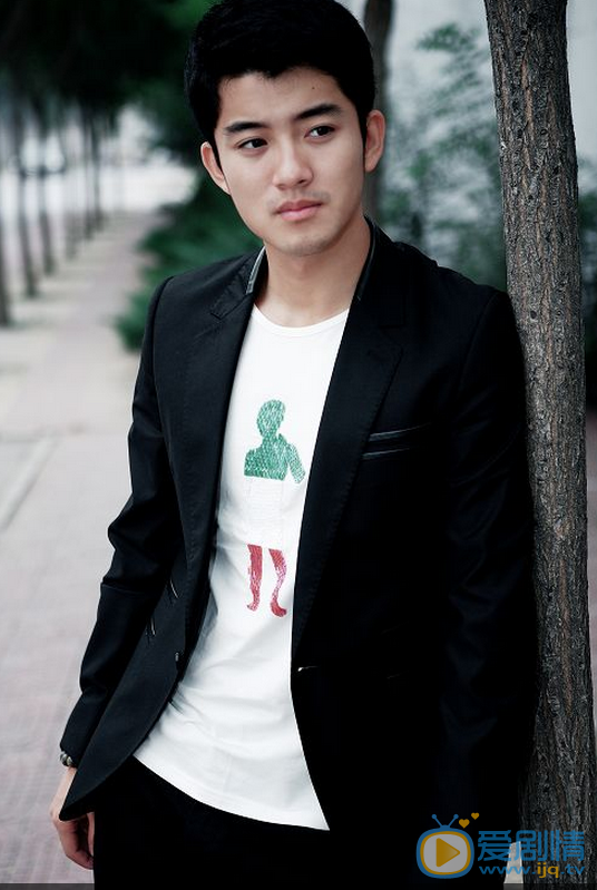  春風十里不如你小白是誰演的？小白扮演者陳奕龍個人資料及寫真生活照欣賞